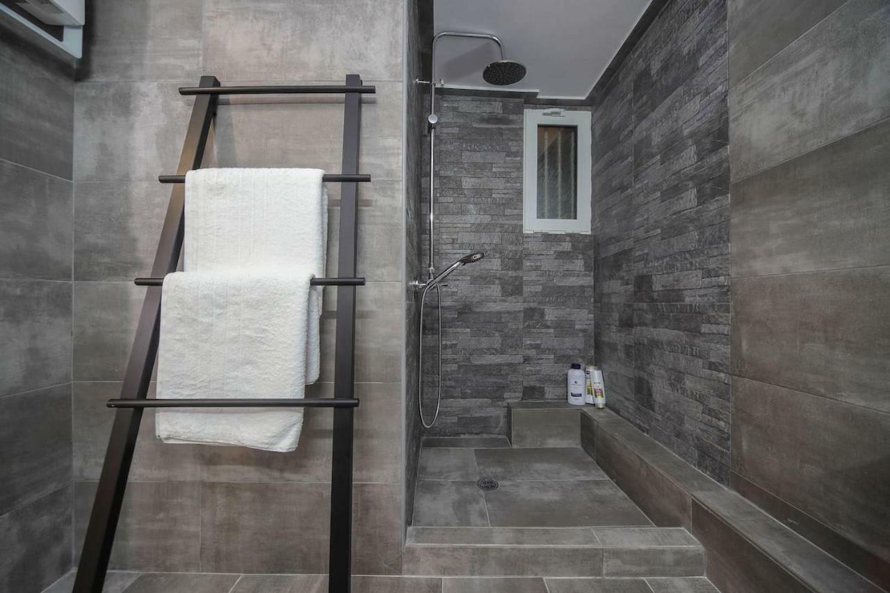 Charming Apartment Near Panathenaic Stadium Atenas Exterior foto